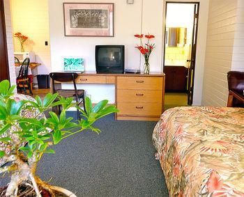Dolphin Bay Hotel Hilo Exterior foto